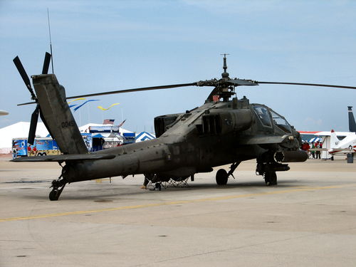 阿帕奇武装直升机（阿帕奇武装直升机图片）
